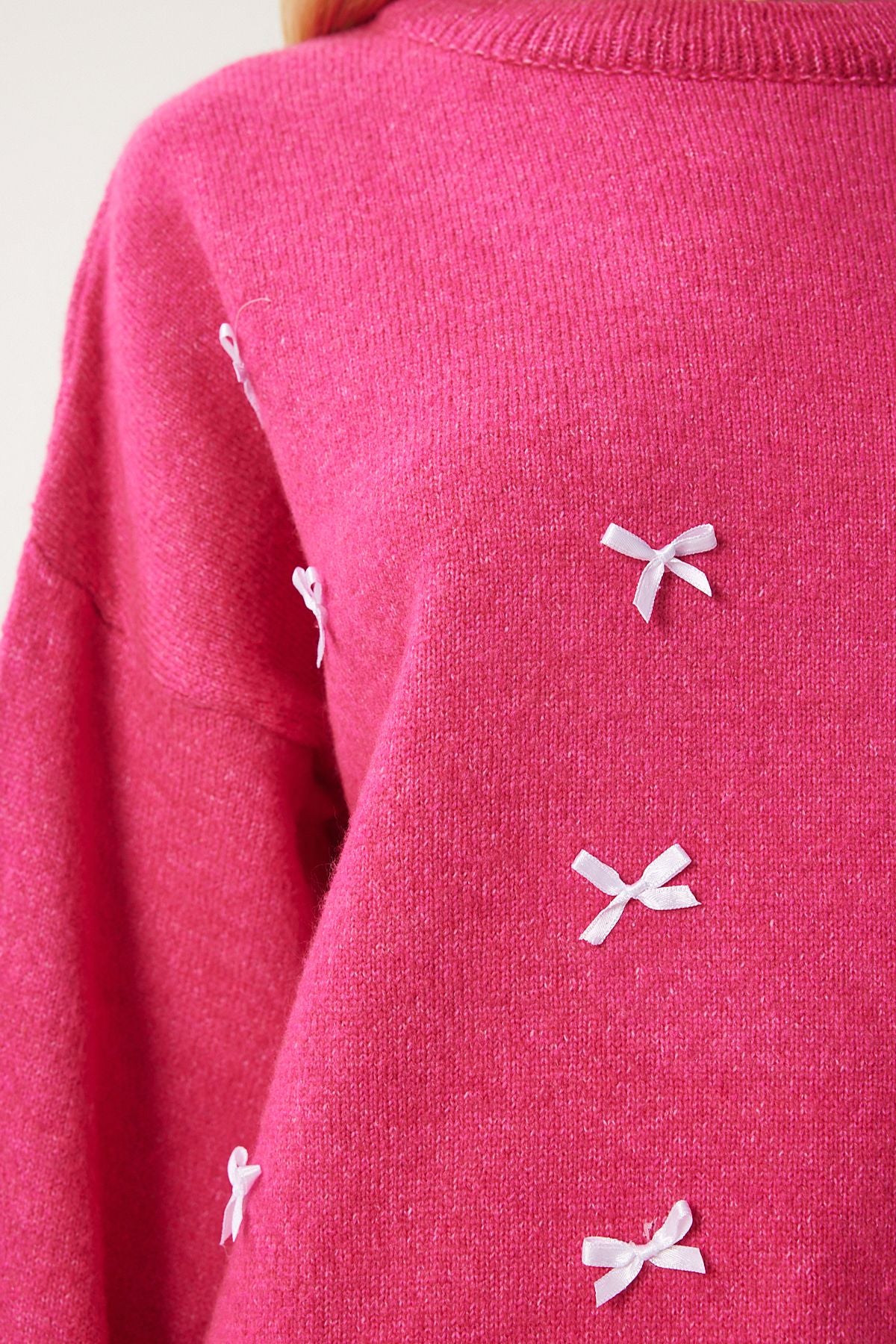 Koyu Pembe Fiyonk Detaylı Oversize Triko Kazak KB00042