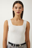 Beyaz Kare Yaka Triko Crop Bluz US00358