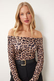 Vizon Siyah Leopar Desen Madonna Yaka Örme Bluz AN00216