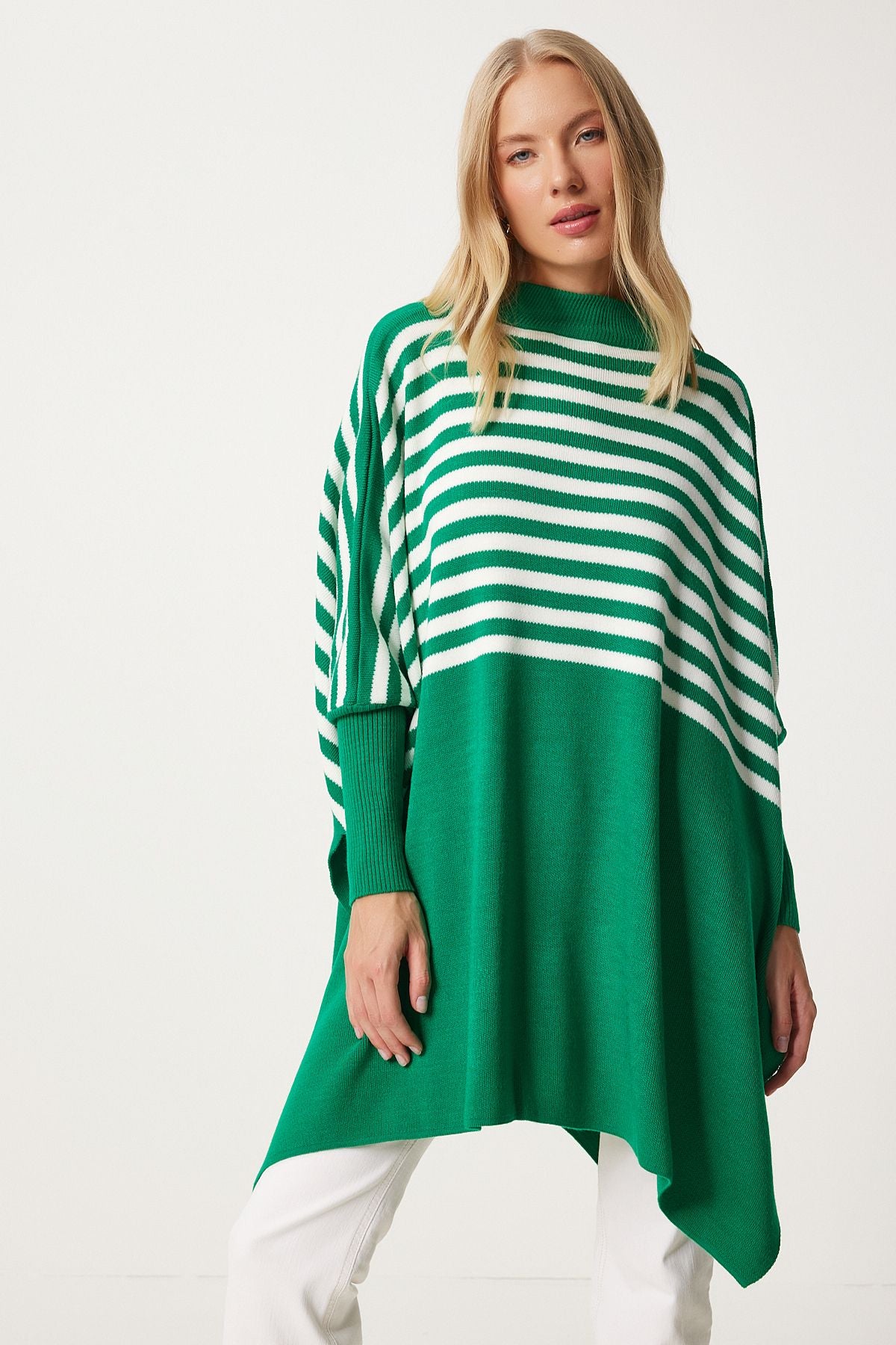 Yeşil Çizgili Yandan Yırtmaçlı Oversize Panço Kazak DD01336
