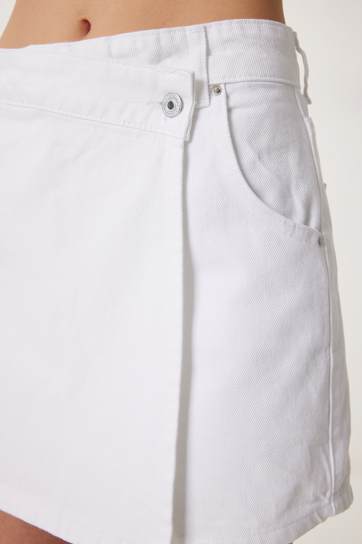 Beyaz Mini Denim Şort Etek OK00066