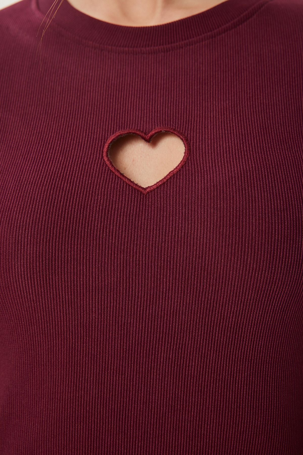 Bordo Kalp Nakışlı Fitilli Örme T-Shirt ZV00289