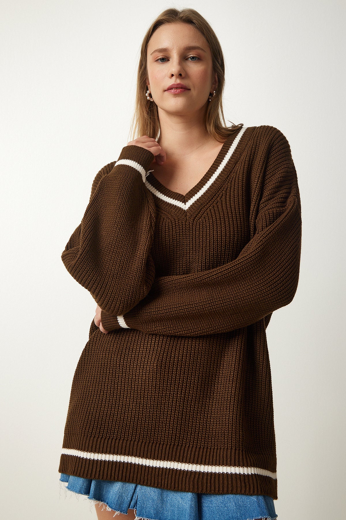 Kahverengi V Yaka Oversize Uzun Triko Kazak  BP00140