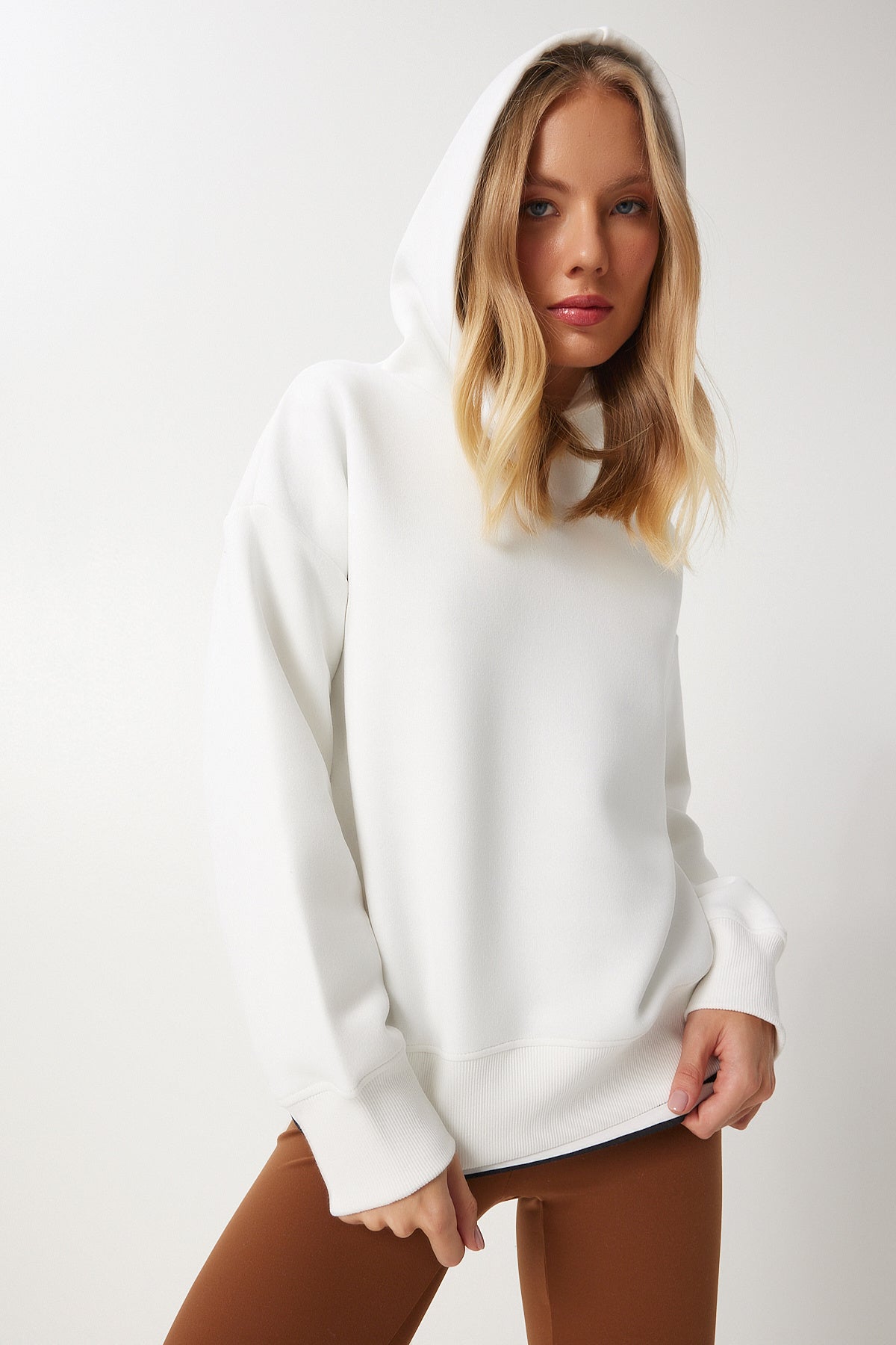 Ekru Kapüşonlu Şardonlu Sweatshirt OW00050