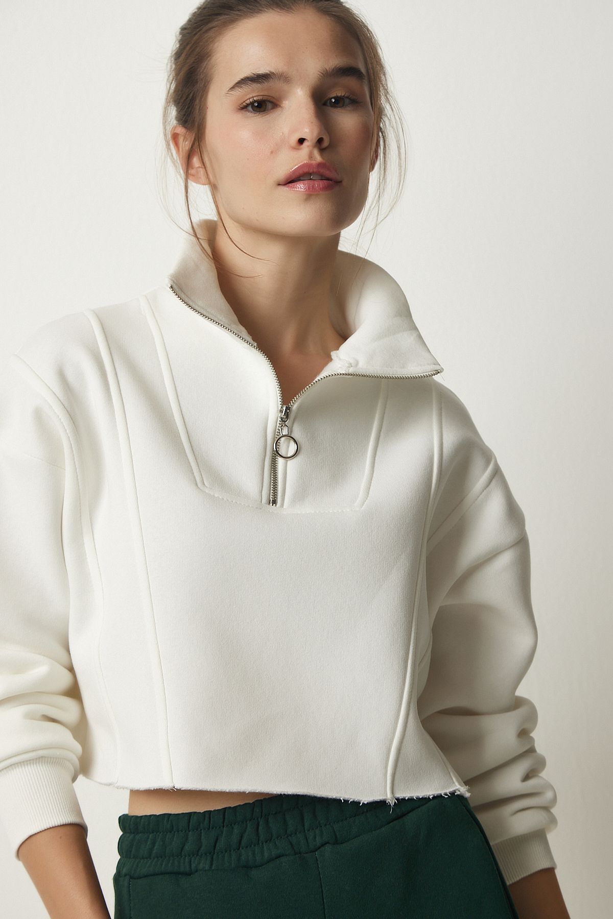 Ekru Fermuarlı Şardonlu Crop Örme Sweatshirt HF00441