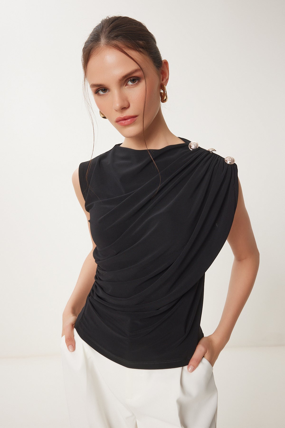 Siyah Drape Detaylı Düğmeli Sandy Bluz RX00056