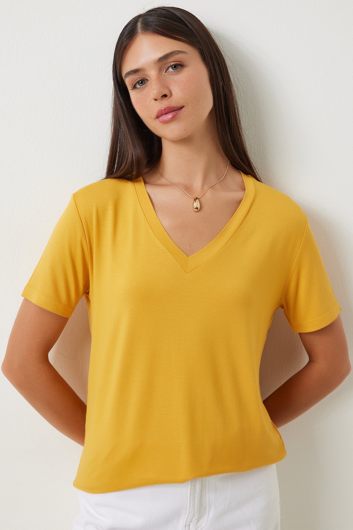 Sarı V Yaka Basic Viskon Örme T-Shirt EN00613