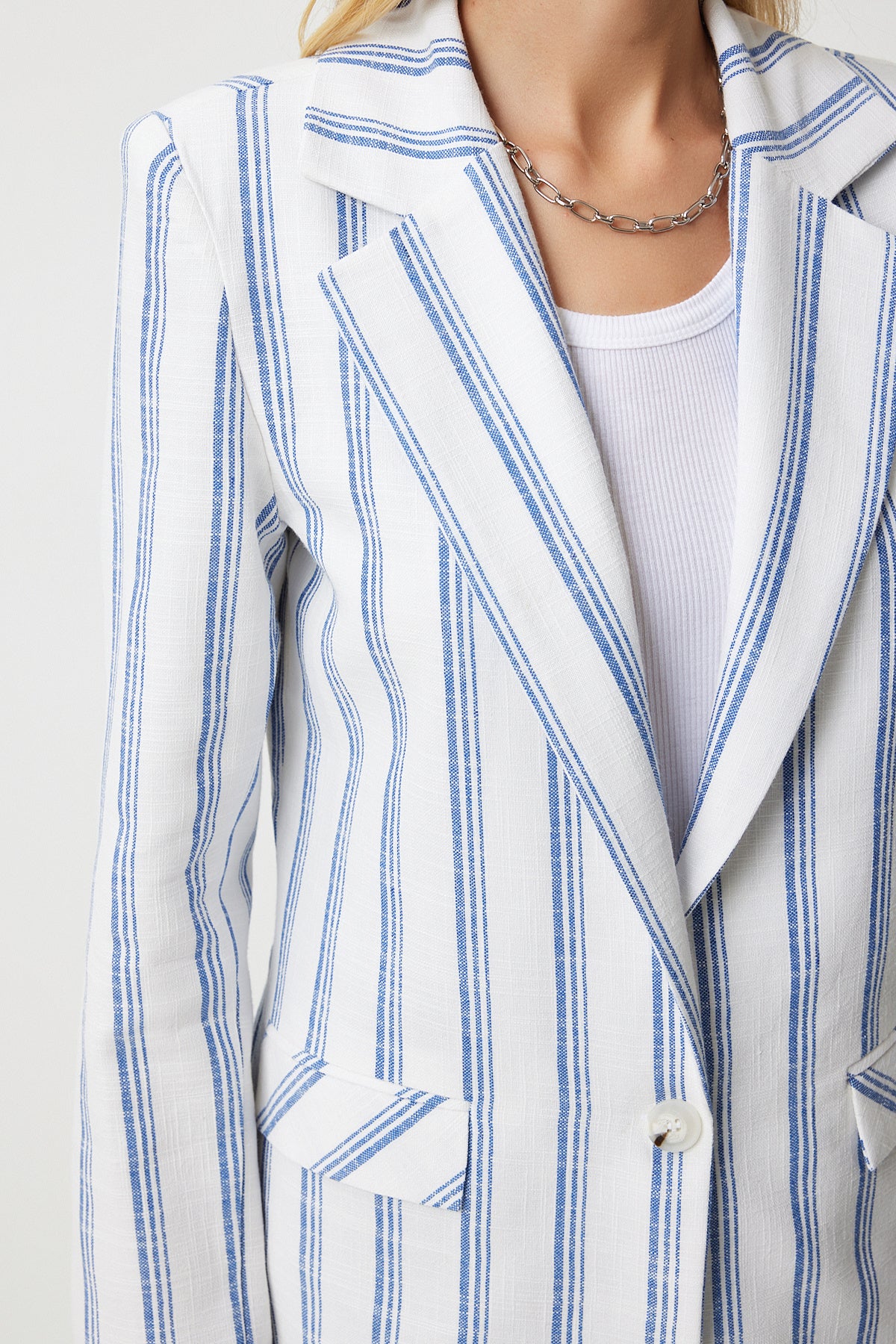 Ekru Mavi Çizgili Vatkalı Keten Karışımlı Blazer Ceket GP00006