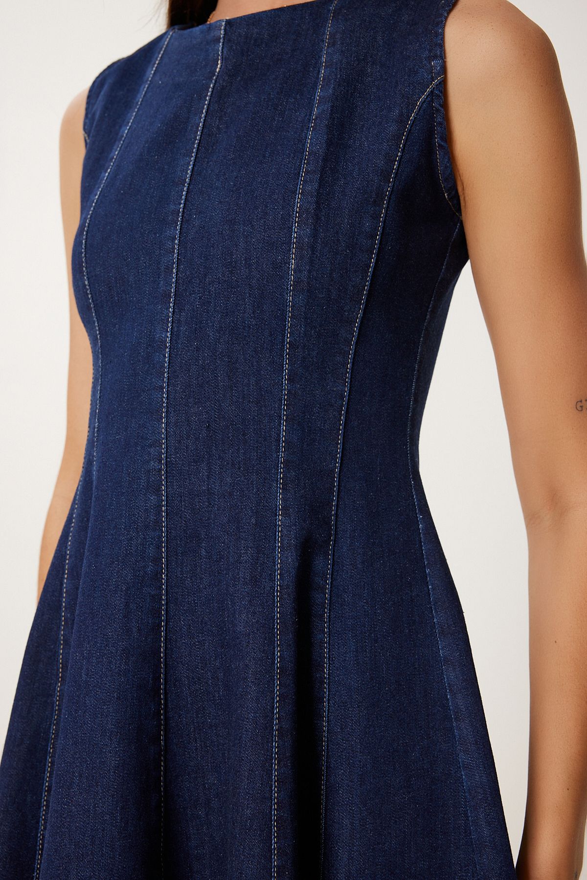 Koyu Mavi Volanlı Mini Denim Elbise KQ00012