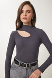 Antrasit Beyaz 2'Li Paket Cut Out Detaylı Fitilli Örme Bluz GT00235