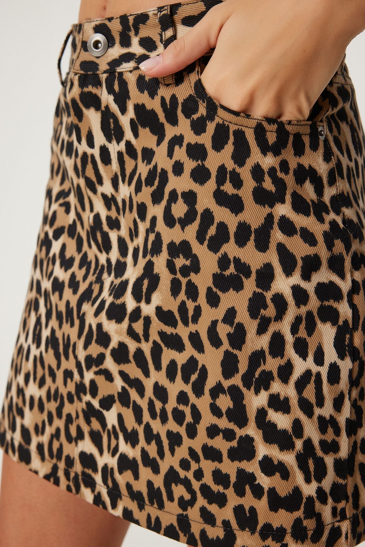 Siyah Bej Leopar Desenli Mini Denim Etek UL00041