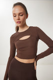 Kahverengi Parmak Detaylı Pencereli Örme Spor Sweatshirt VX00010