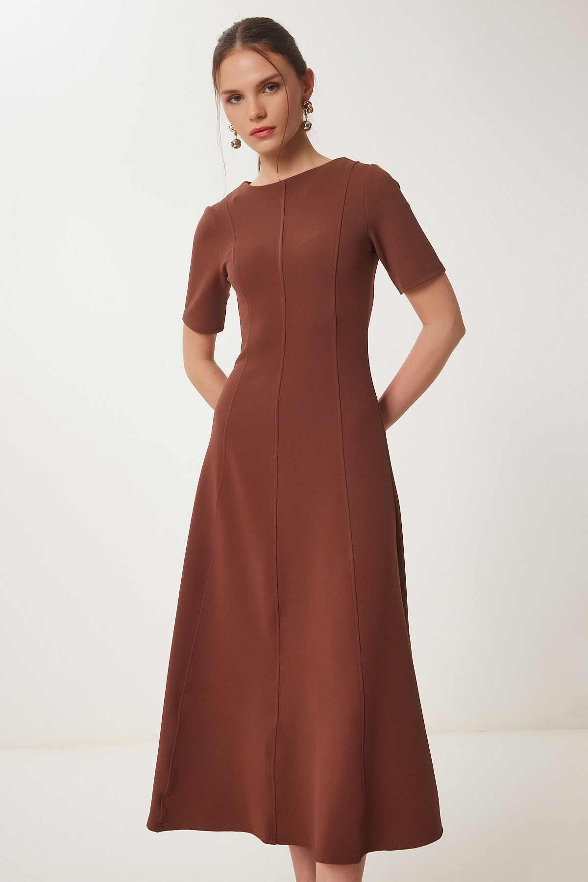 Kahverengi Kloş Midi Yazlık Örme Elbise ZH00047