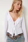 Beyaz Fırfırlı Mevsimlik Örme Bluz UB00346