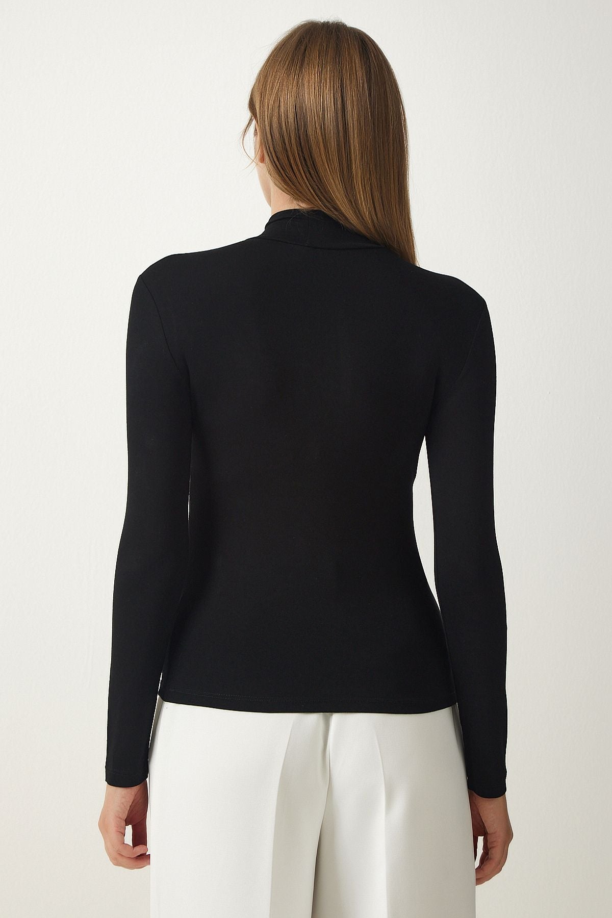 Siyah Cut Out Detaylı Viskon Örme Bluz RX00039