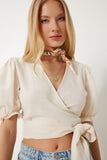 Krem Bağlama Detaylı Crop Keten Bluz NS00443