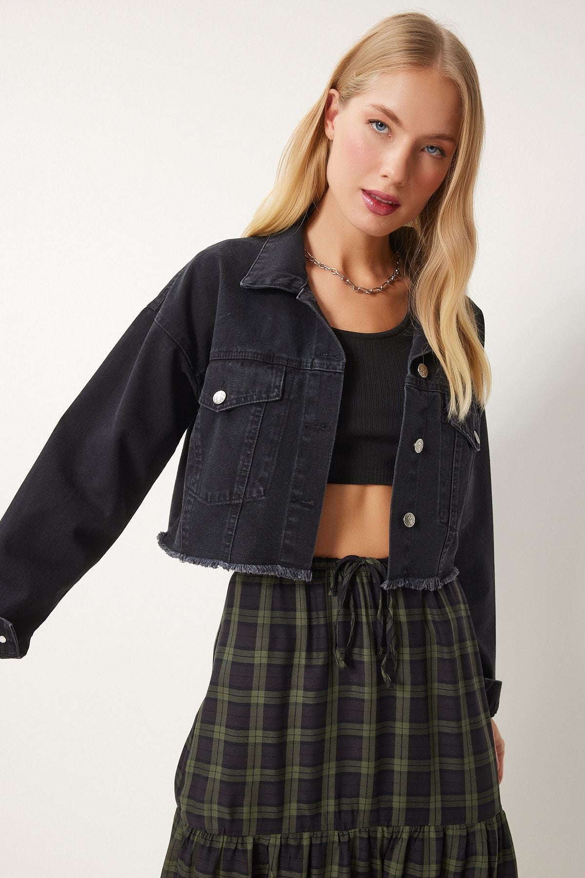 Siyah Püskül Detaylı Denim Crop Ceket AN00214