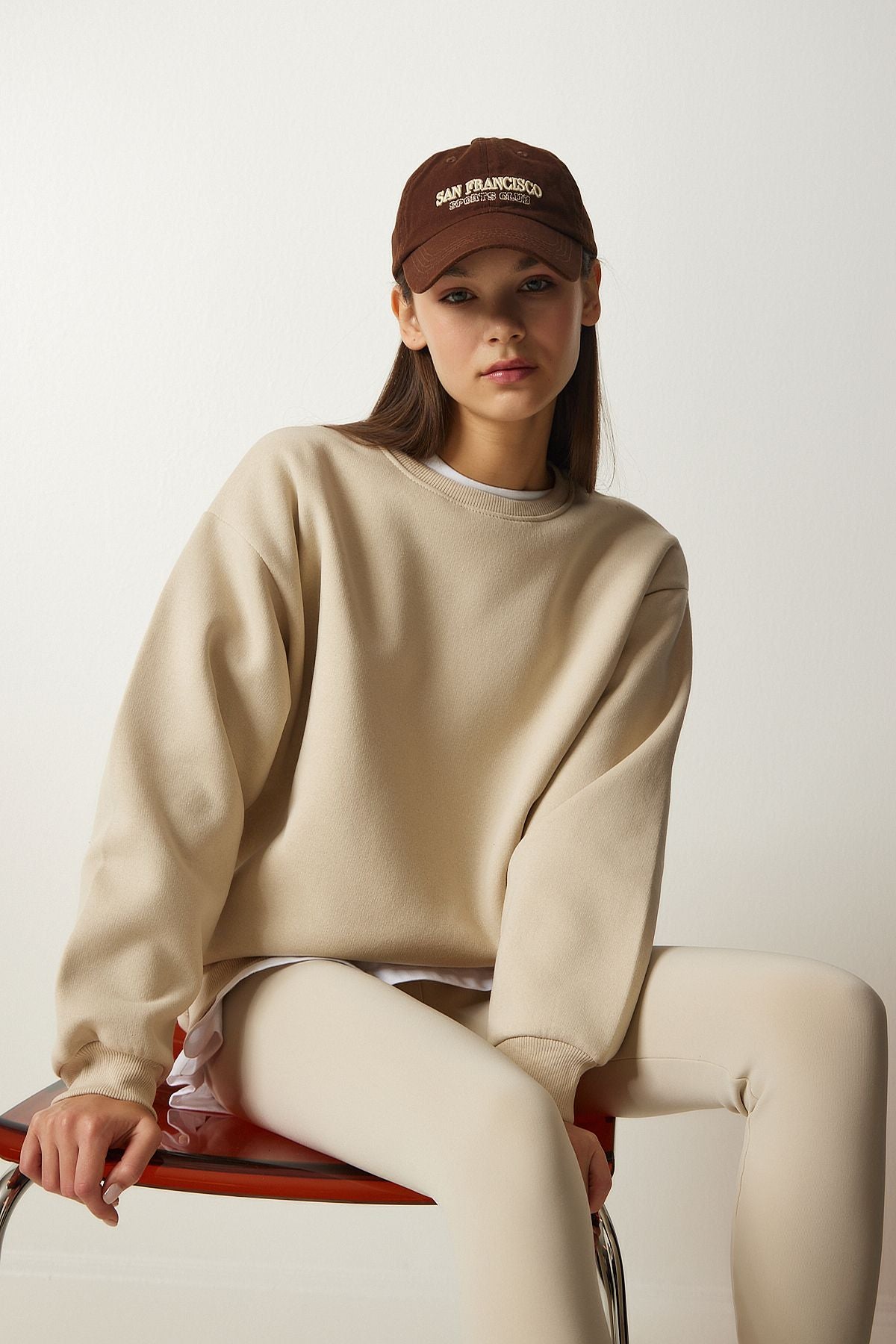 Krem Şardonlu Basic Sweatshirt OW00001