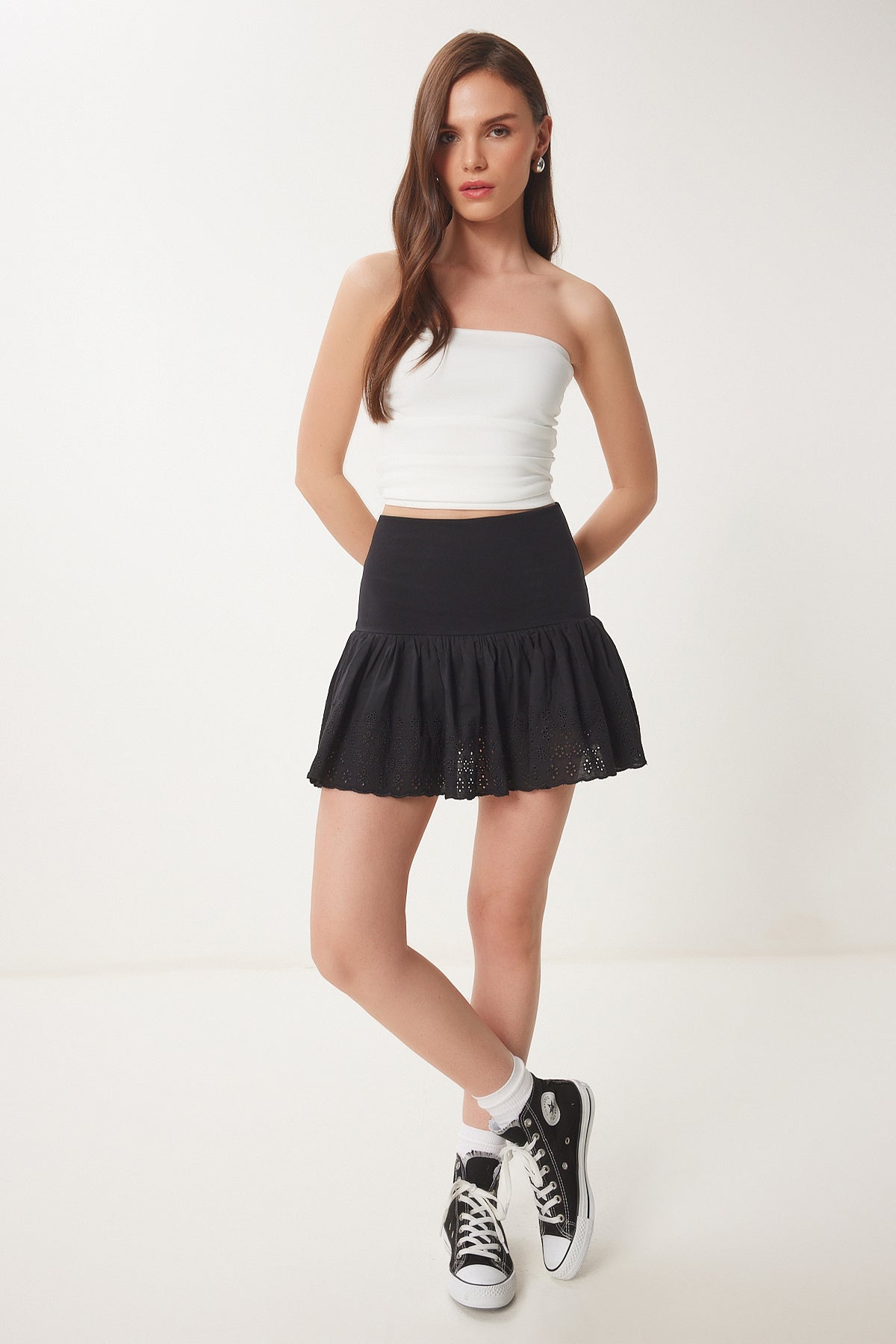Siyah Fistolu Örme Mini Şort Etek NJ00168