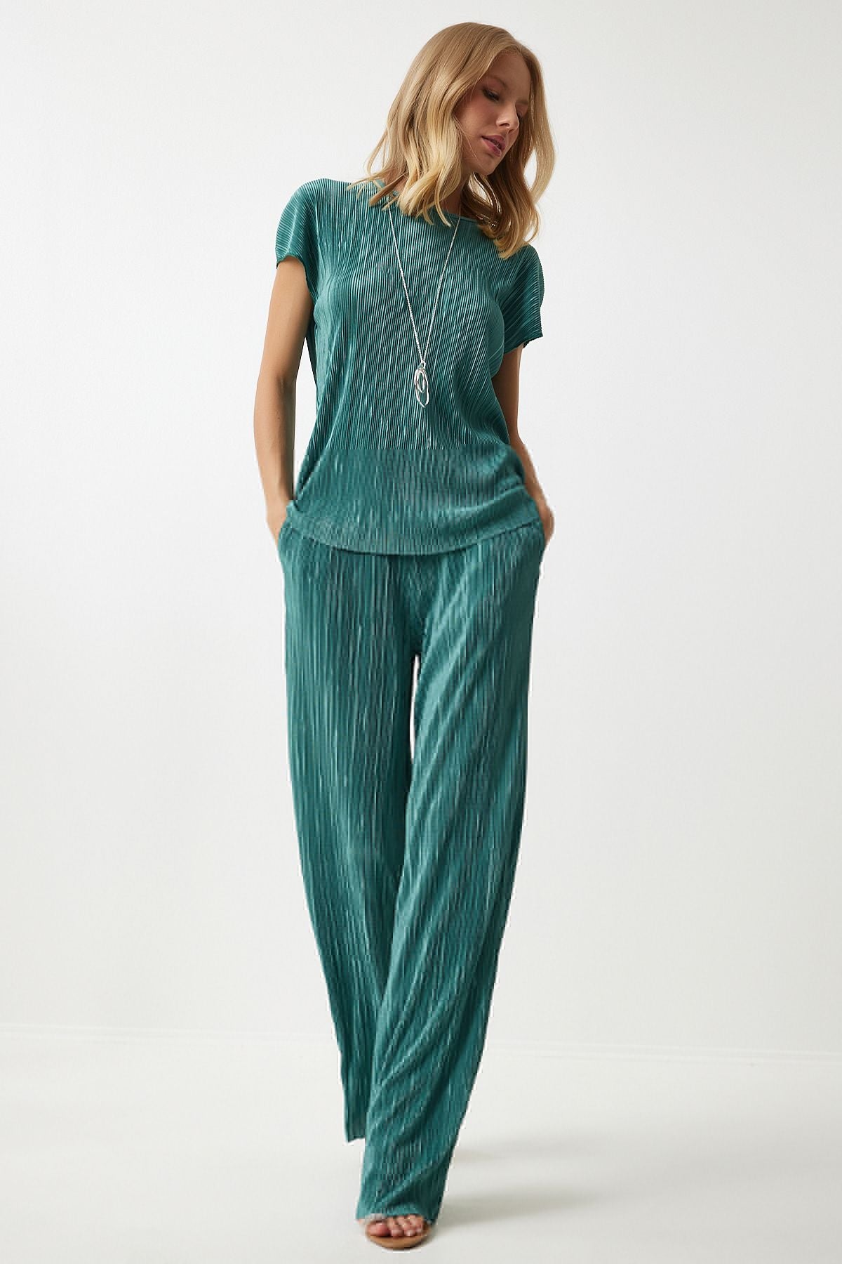 Canlı Yeşil Piliseli Rahat Bluz Pantolon Takım MC00283