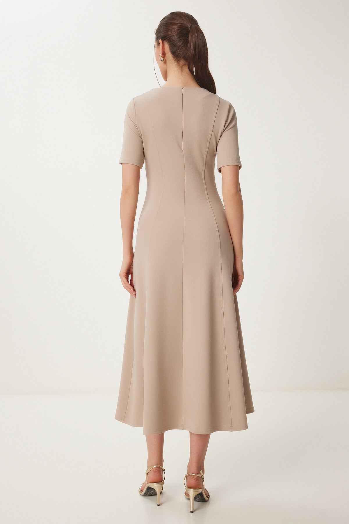 Bej Kloş Midi Yazlık Örme Elbise ZH00047