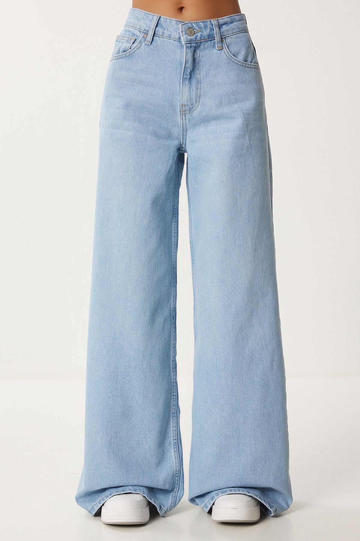 Açık Mavi Orta Bel Geniş Paça Jean FN03413