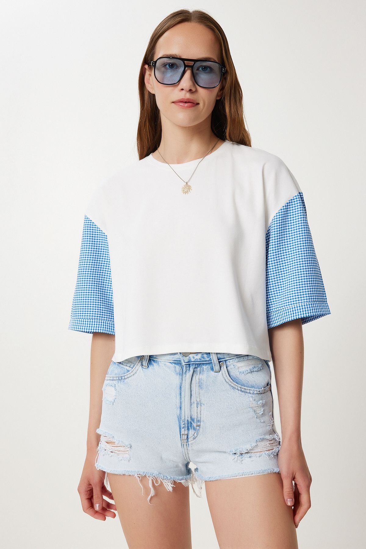 Beyaz Mavi Kareli Örme Crop T-Shirt TP00088