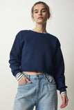 Lacivert Bisiklet Yaka Şardonlu Crop Örme Sweatshirt  BF00085