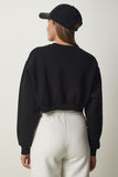 Siyah Baskılı Şardonlu Crop Örme Sweatshirt HF00443