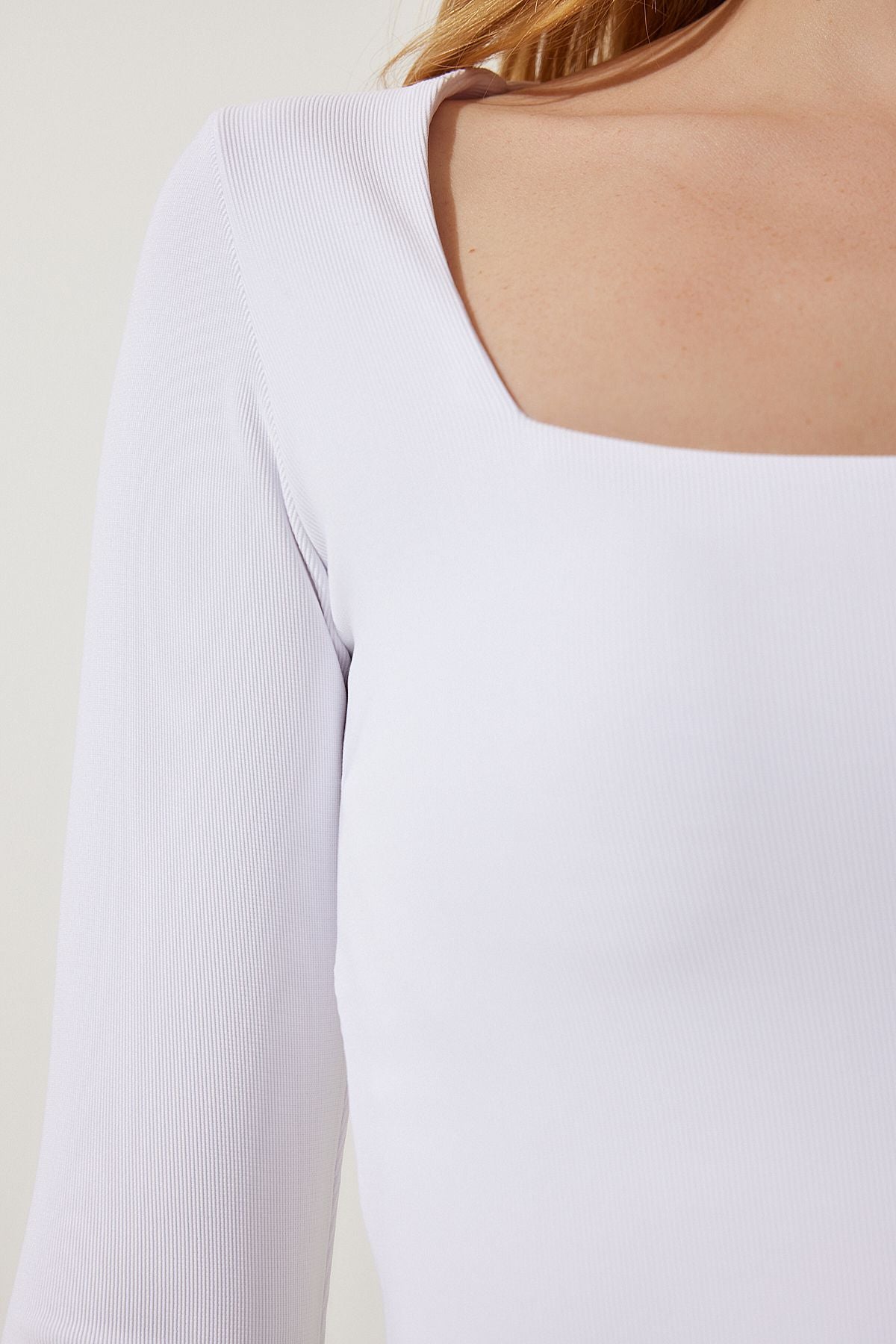 Beyaz Kare Yaka Fitilli Crop Örme Bluz  AN00176