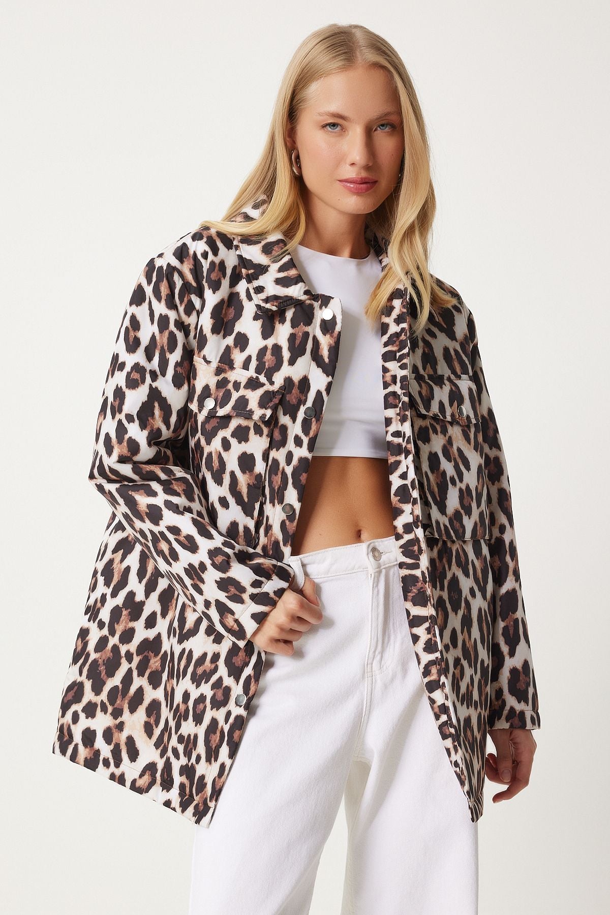 Siyah Bej Leopar Desenli Şişme Mont NT00432
