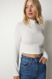 Beyaz Bisküvi Dik Yaka Fitilli Kaşkorse 2’li Paket Crop Bluz ub00175