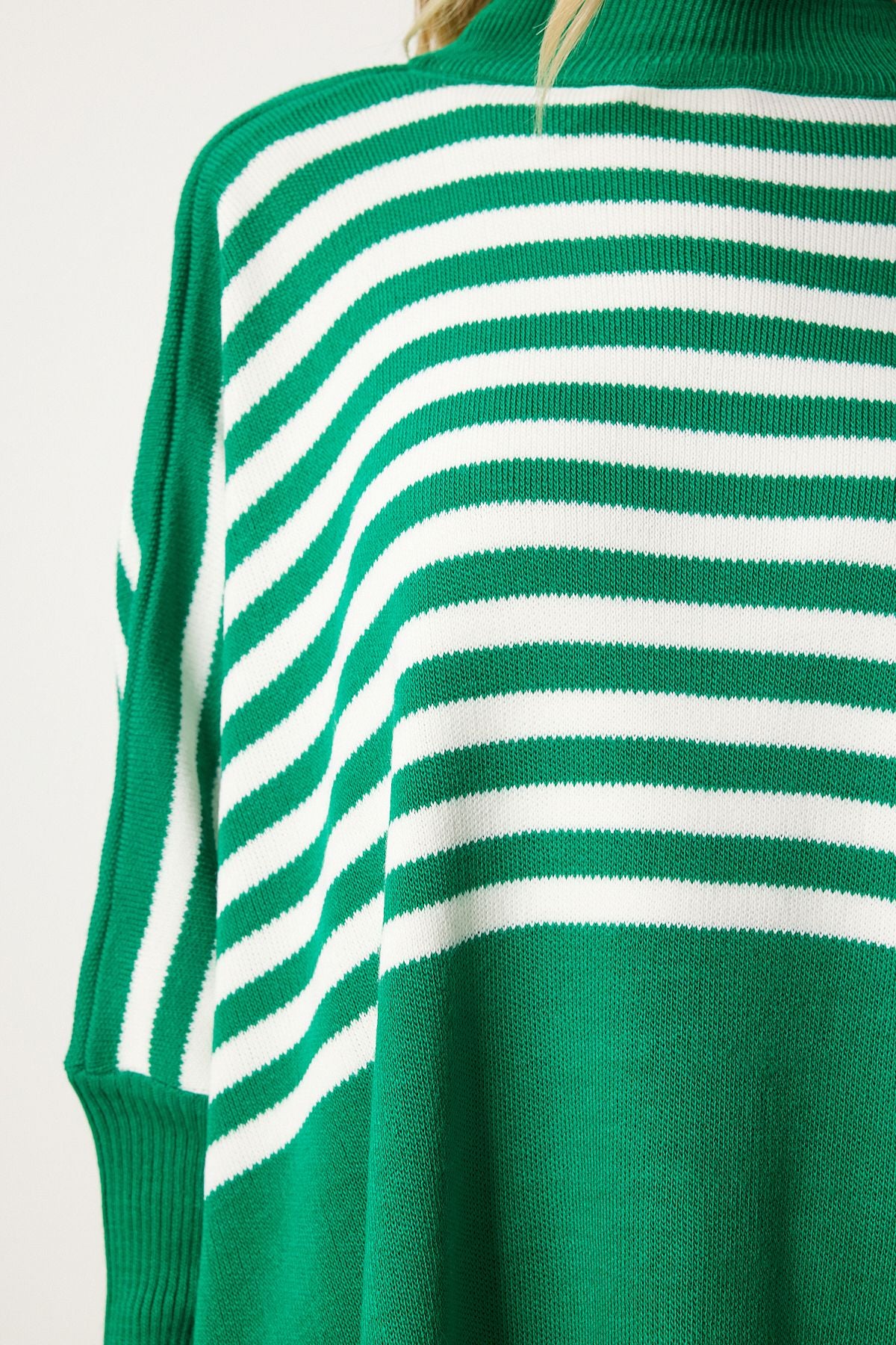 Yeşil Çizgili Yandan Yırtmaçlı Oversize Panço Kazak DD01336