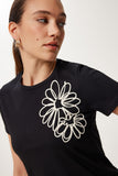 Siyah Çiçek Nakışlı Pamuklu Örme T-Shirt CR00488