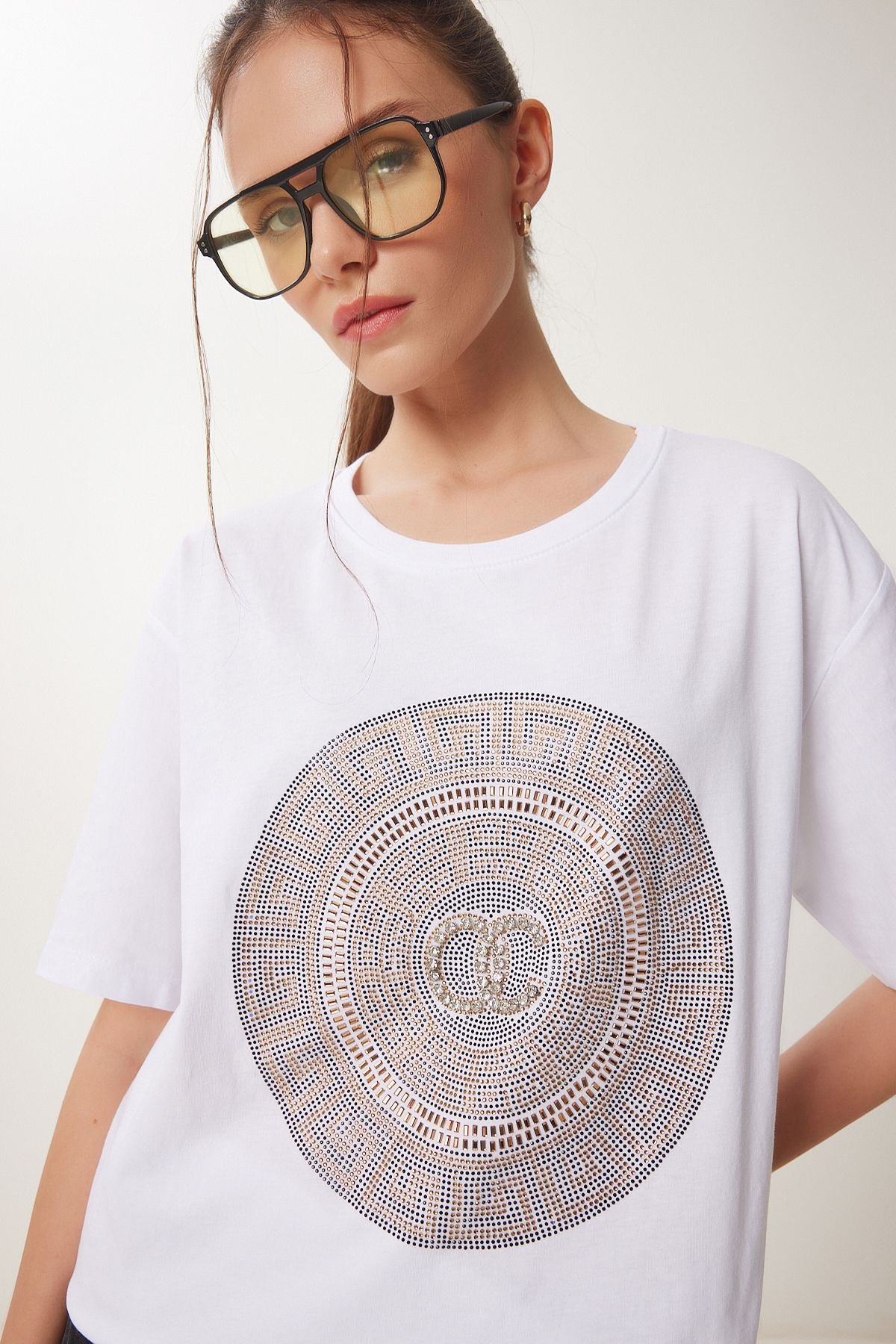 Beyaz Şık Taşlı Örme T-Shirt BW00005