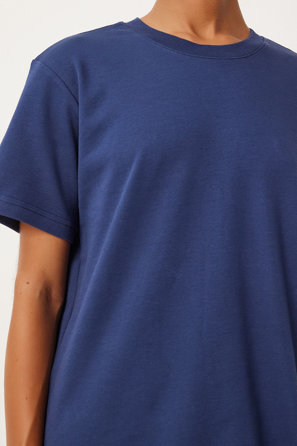 Lacivert Bisiklet Yaka %100 Pamuk Penye T-Shirt FN03265