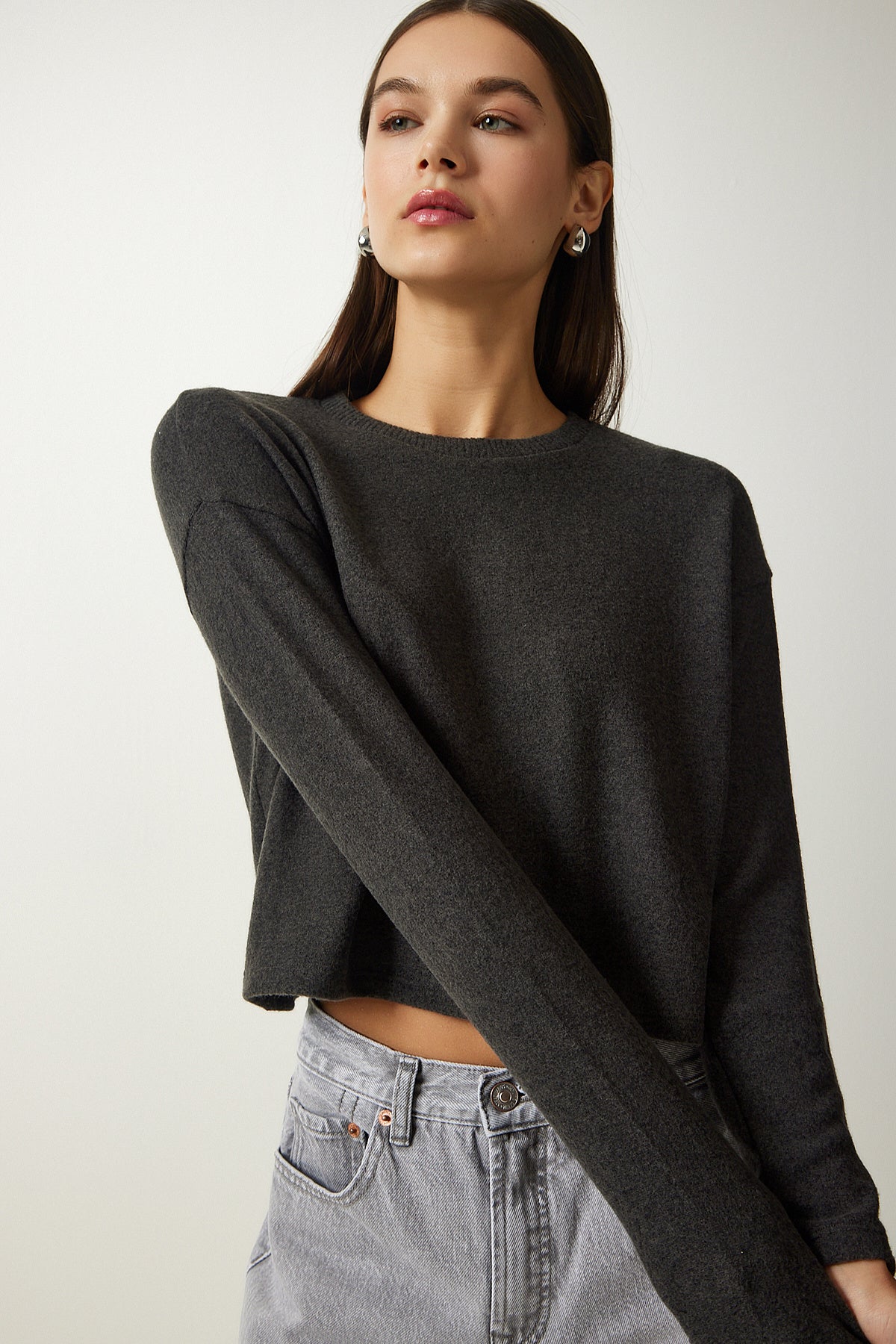 Antrasit Yumuşak Dokulu Crop Örme Bluz UB00214