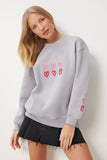 Gri Kalp Nakışlı Şardonlu Sweatshirt OW00004