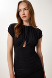 Siyah Vatkalı Cut Out Detaylı Mini Sandy Elbise Lİ00131