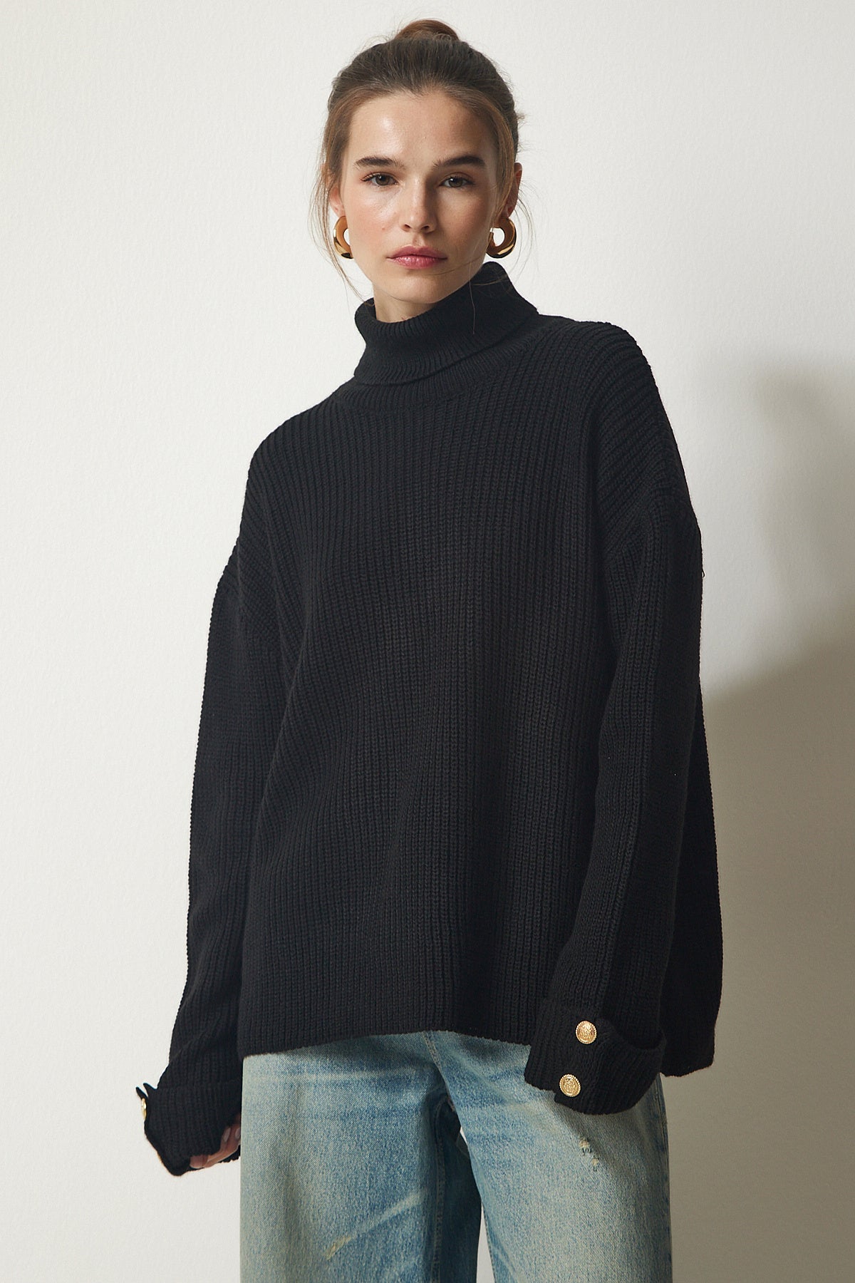 Siyah Düğme Detaylı Balıkçı Yaka Oversize Triko Kazak YY00183
