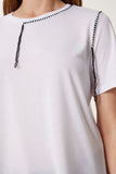 Beyaz Kontrast Dikiş Detaylı Örme T-Shirt TP00087
