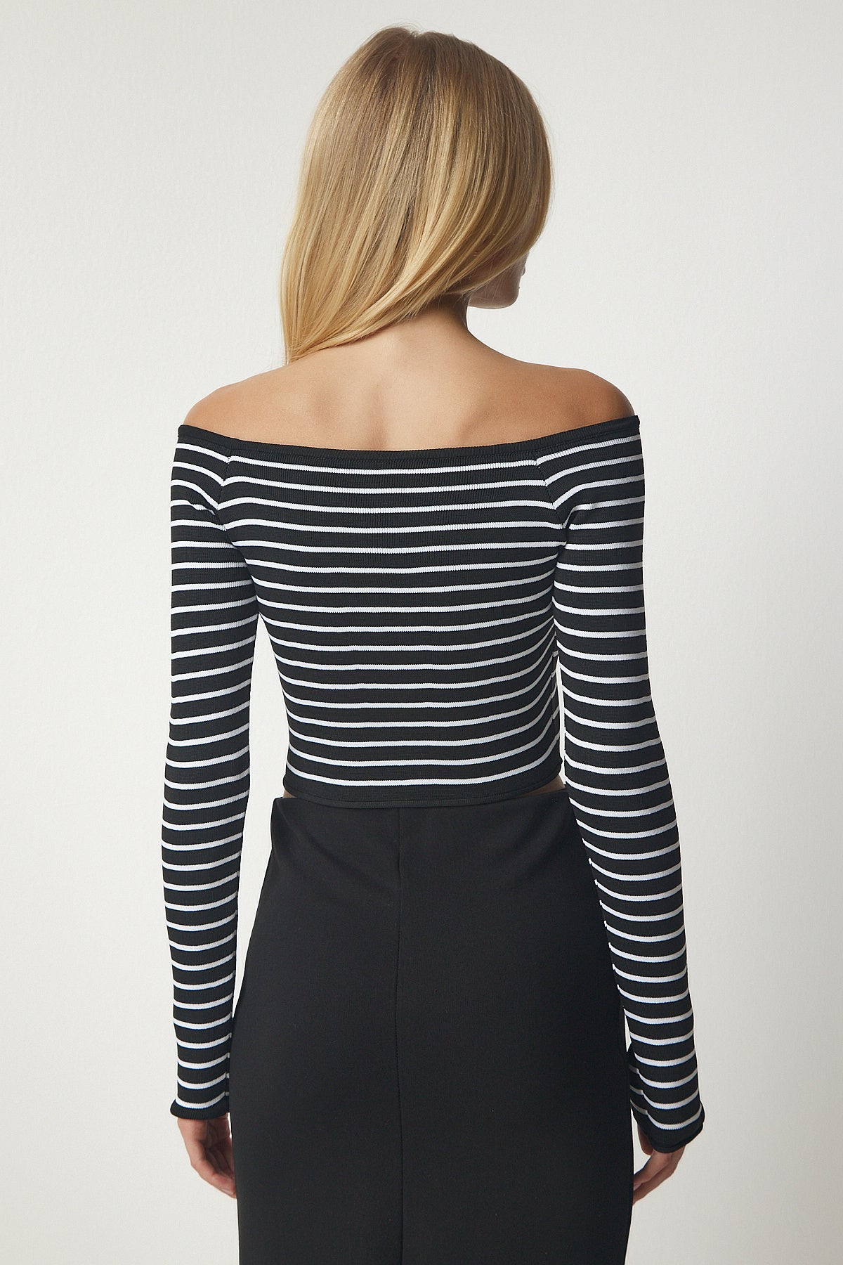 Siyah Kare Yaka Çizgili Crop Bluz PF00019