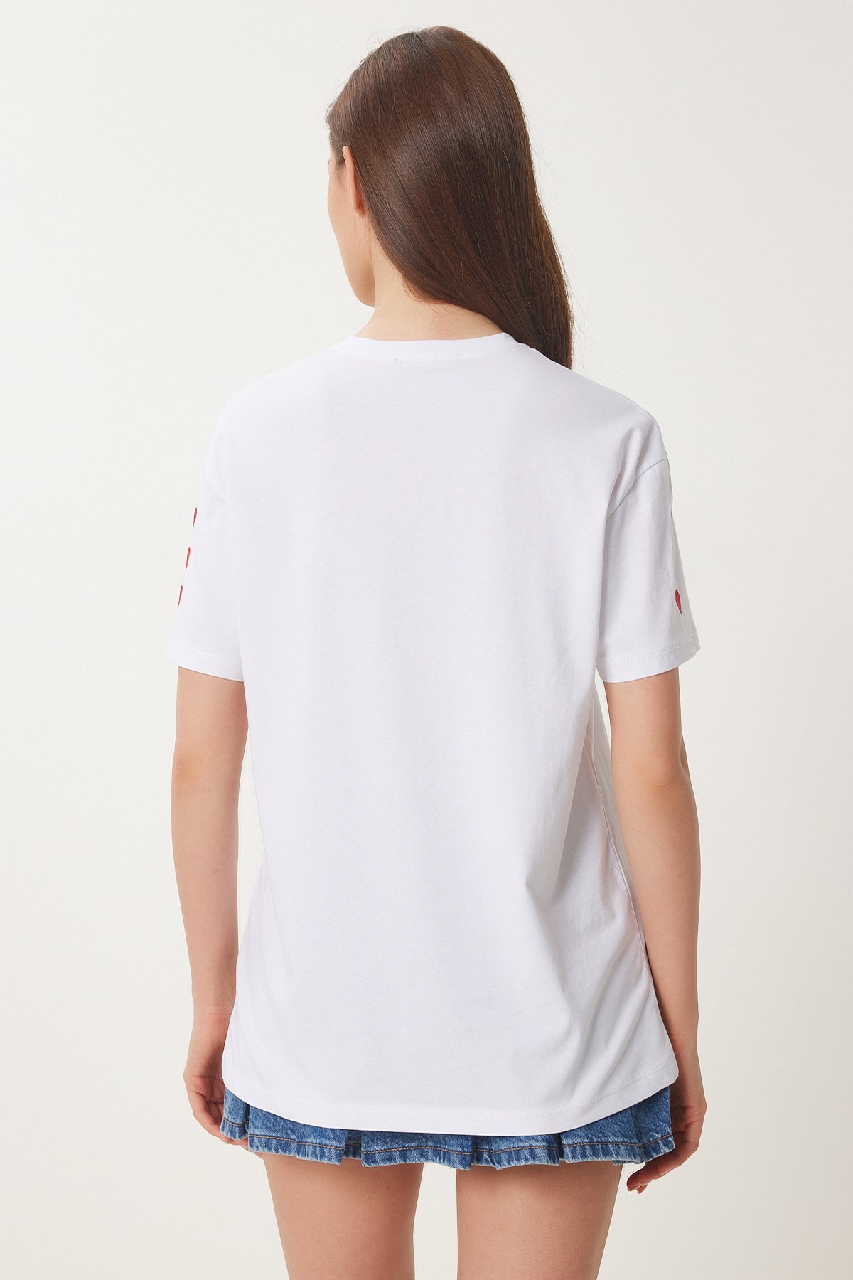 Beyaz Kalp Nakışlı Pamuklu Örme T-Shirt MP00032