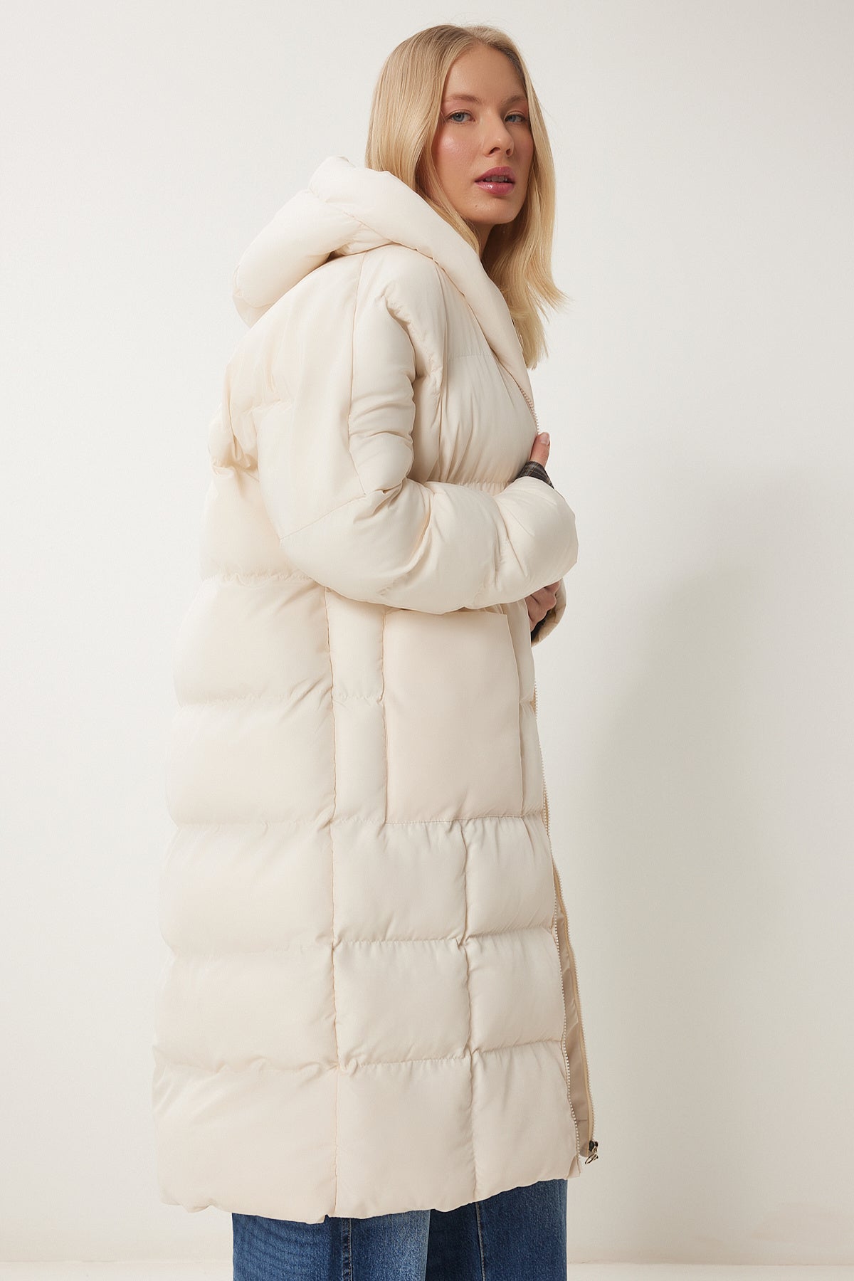 Kemik Kapüşonlu Oversize Uzun Şişme Kaban NT00428