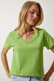 Fıstık Yeşili V Yaka Basic Örme T-Shirt  UB00261