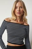 Siyah Kare Yaka Çizgili Crop Bluz PF00019