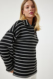 Siyah Çizgili Oversize Mevsimlik Triko Bluz UB00258