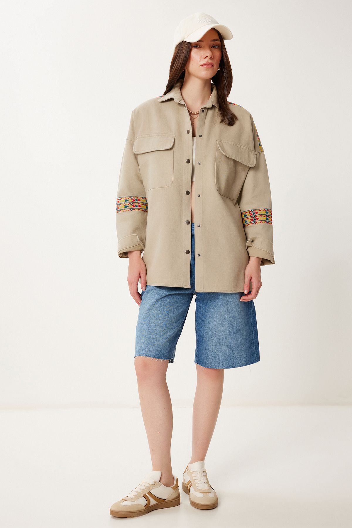 Bej Etnik Nakışlı Oversize Gabardin Gömlek Ceket SA00039