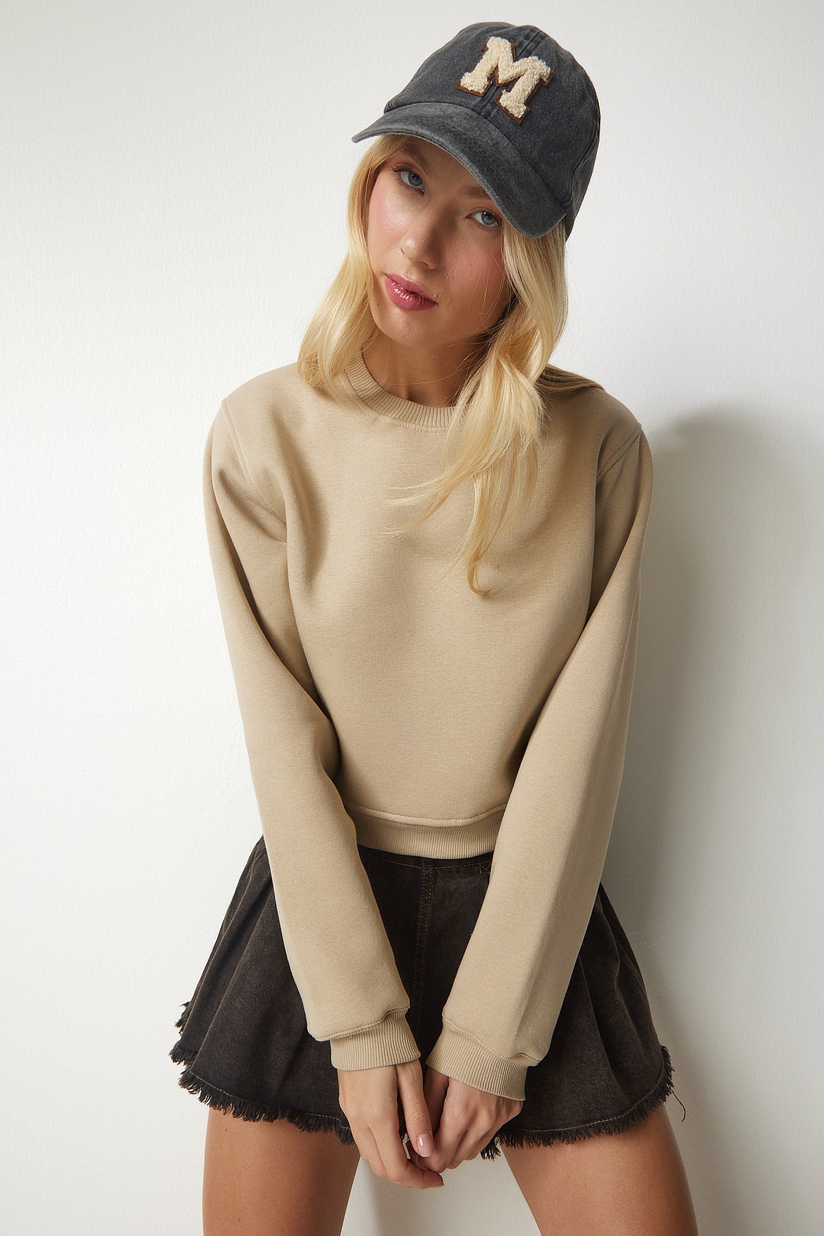 Bej Şardonlu Crop Sweatshirt UB00178