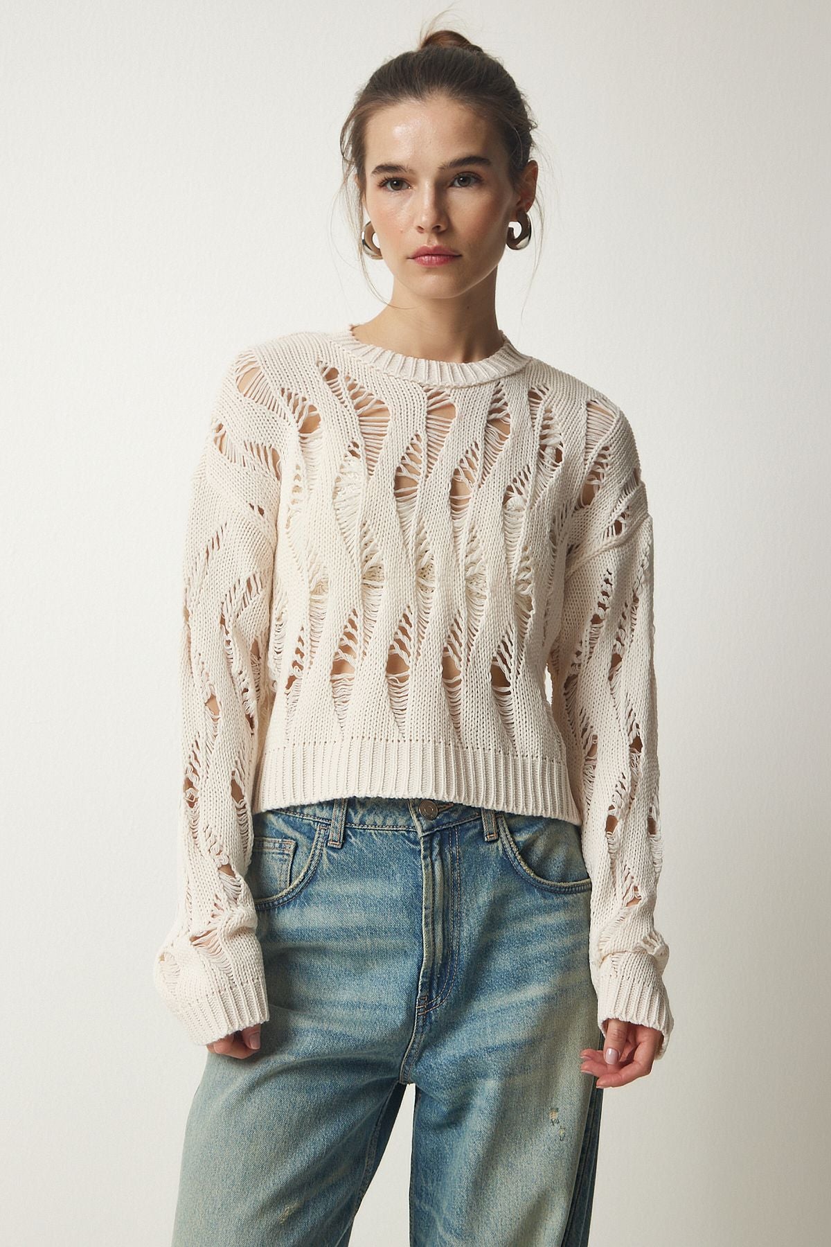 Krem Yırtık Detaylı Ajurlu Crop Triko BV00112